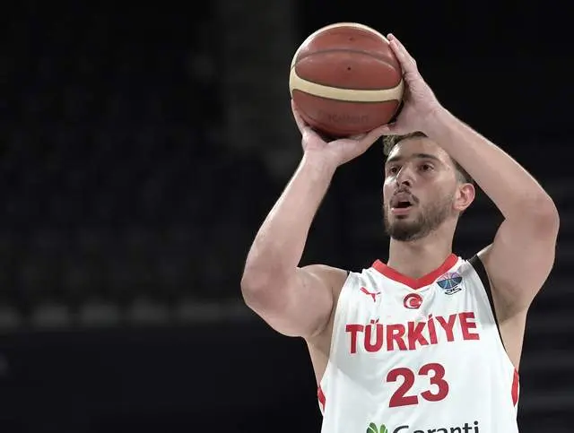 火箭三巨头亮相倒计时！球迷无比期待 新季到底能走多远？