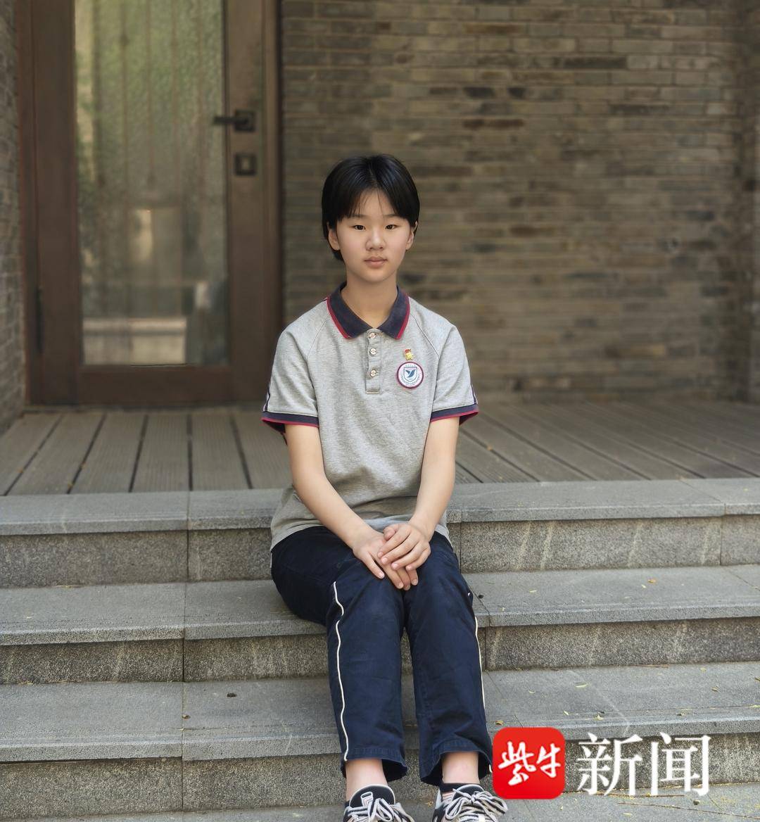 生运动员, 可她一边接 生运动员, 可她一边接