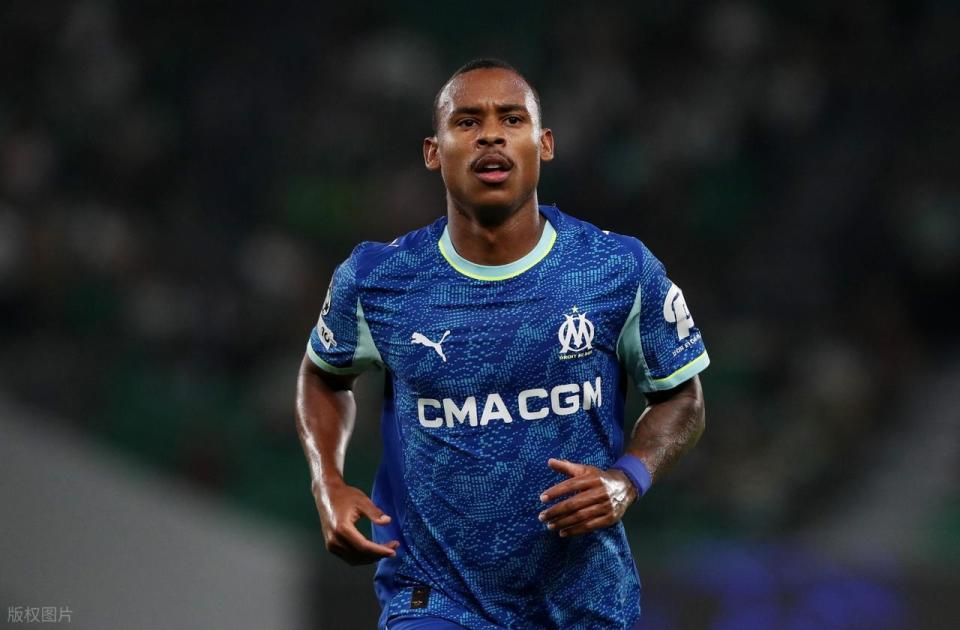 体育队, 区内假摔吃, 近内切后飙 体育队, 区内假摔吃, 近内切后飙