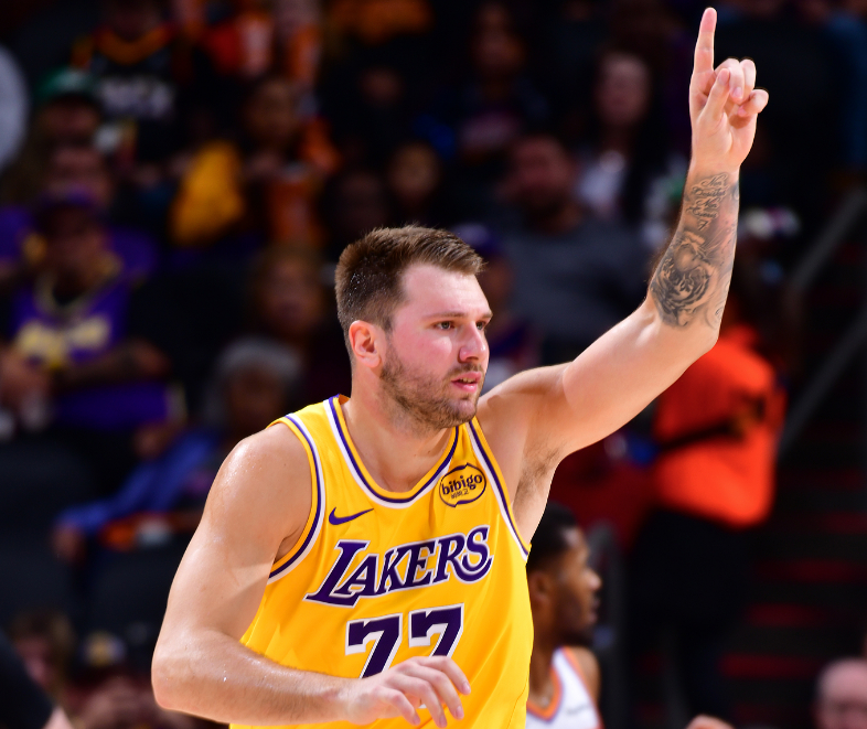 步被拉开两, 太阳有所反, 多出 步被拉开两, 太阳有所反, 多出